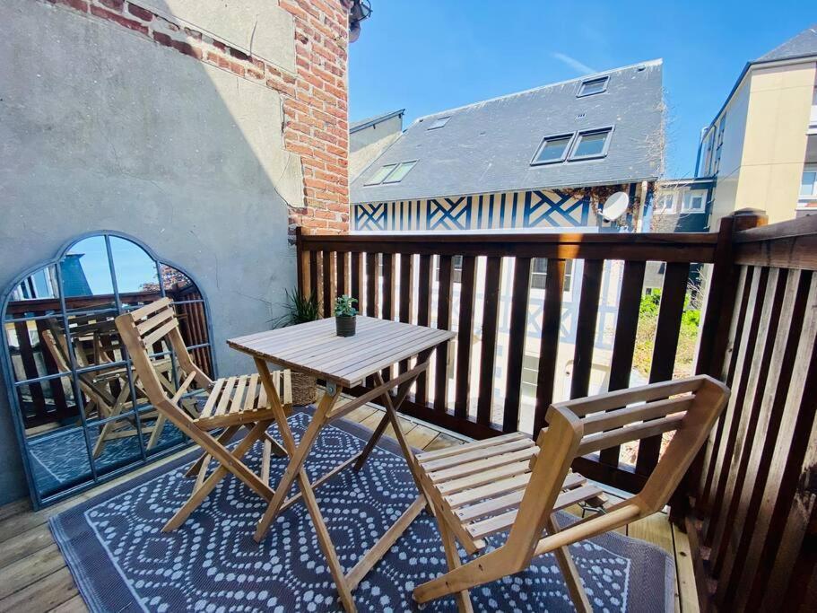 Studio Avec Terrasse A Deauville Exterior photo